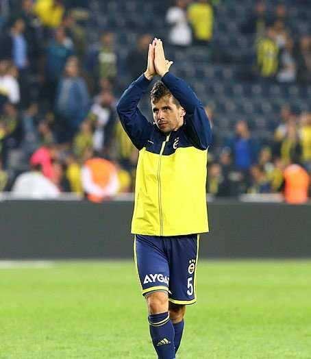 <p>Emre Belözoğlu - Fenerbahçe </p>
