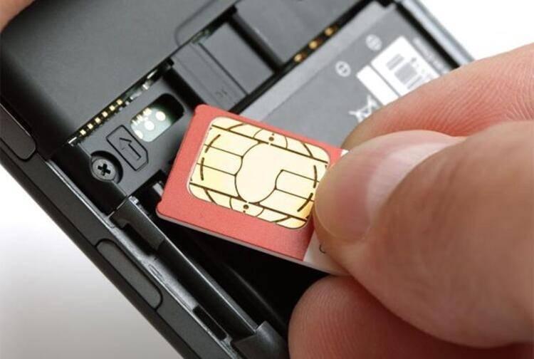 <p>İşte bu yeni teknolojiyle ilgili bilmeniz gerekenler:<br />
<br />
eSIM elektronik bir SIM kart... Başındaki "e" kelimesi ise ingilizce "embedded" (gömülü) kelimesinin kısaltması.</p>
