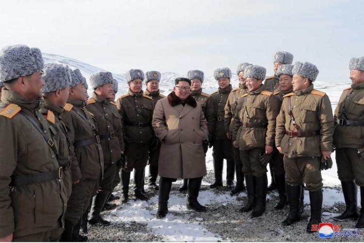 <p>'Modern kölelik'</p>
<p> </p>
<p>İngiltere'de yayımlanan Guardian gazetesine göre Samjiyon, Kim'in kendi kendine yeten bir ekonomi yaratma çabasının en önemli adımlarından birini temsil ediyor.</p>