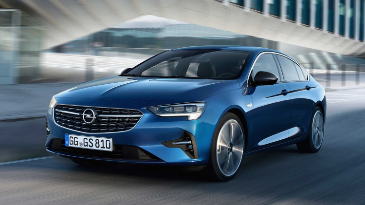 <p>Opel Insignia modeline takas desteği ile 199 bin 900 TL'den başlayan fiyatlarla...</p>