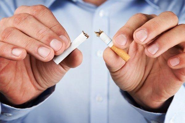 <p>-Sigara dumanında benzen, nitrozamin, formaldehit ve hidrojensiyanit gibi kanser yapıcı maddeler bulunur.</p>