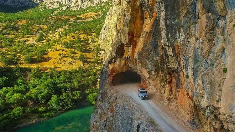 <p>48- NEVŞEHİR<br />
<br />
Genel Endeks Puanı: 42,66<br />
<br />
47- BURDUR<br />
<br />
Genel Endeks Puanı: 42,68<br />
<br />
46- ERZİNCAN<br />
<br />
Genel Endeks Puanı: 42,71</p>