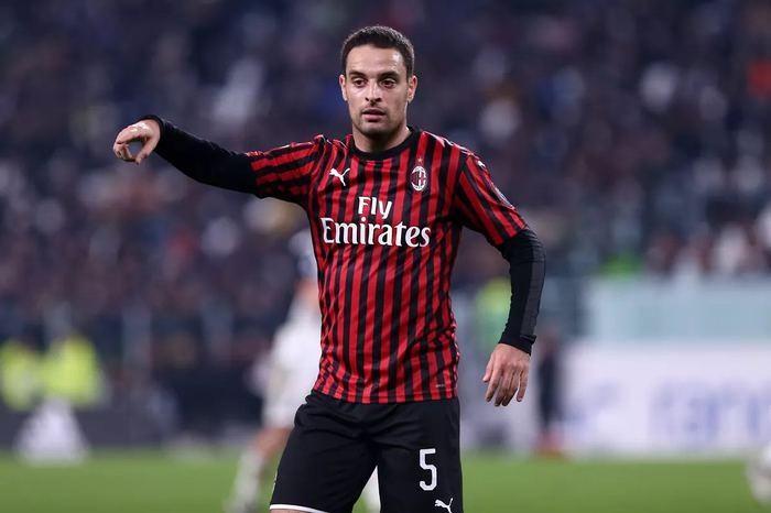 <p><strong>Giacomo Bonaventura</strong></p>

<p><strong>Milan</strong></p>

<p><strong>Değer: 20 milyon Euro</strong></p>
