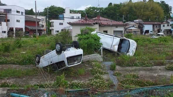 <p>Hatırlanacağı gibi 11 Mart 2011'de meydana gelen bir deprem ve ardından tsunami ile her yer harabeye dönmüş, bu yetmezmiş gibi çevredeki yüksek seviyeli nükleer santrallerin oluşturduğu tehlike yüzbinlerce insanın tahliye edilmesine neden olmuştu.</p>

<p> </p>
