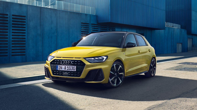<p><strong>Audi A1</strong></p>

<p>Boyutu küçük, fakat değerlendirmeden aldığı 5 yıldız kocaman.</p>
