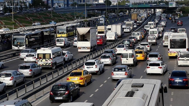 <p><strong>İKİNCİ EL OTOMOBİLDE EN ÇOK TERCİH EDİLEN MARKA VE MODELLER</strong></p>
<p>Türkiye otomobil ve hafif ticari araç toplam pazarı, 2019 yılı on bir aylık dönemde bir önceki yılın aynı dönemine göre %28,47 azalarak 388.560 adet olarak gerçekleşti. 2018 yılı on bir aylık döneminde 543.231 adet toplam pazar gerçekleşmişti.</p>