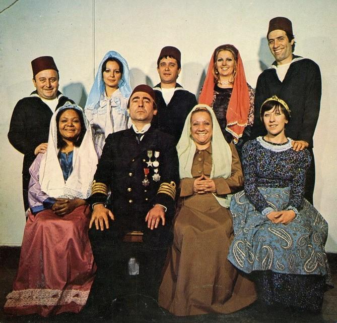 <p><strong>Süt Kardeşler</strong> filminde başrolü Şener Şen, Kemal Sunal, Halit Akçatepe ve Ayşen Gruda ile paylaşan Adile Naşit, tiplemeleriyle unutulmayacak</p>