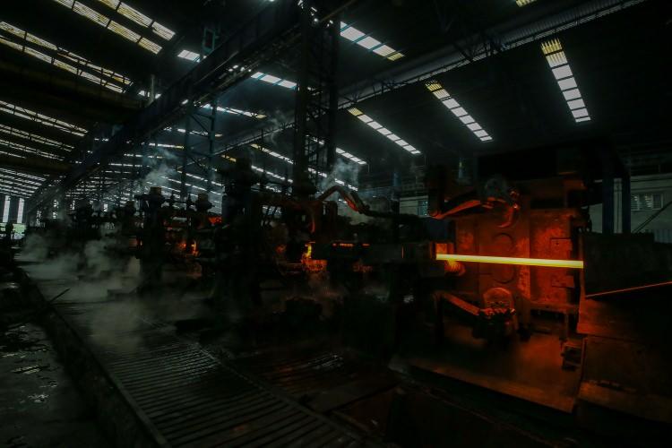 <div>Kocaer Haddecilik Genel Müdürü Orhan Timurhan, AA muhabirine yaptığı açıklamada, tesislerinin de bulunduğu Aliağa ilçesinin, demir çelik sektörünün önde gelen üretim merkezlerinden biri olduğunu söyledi. </div>

<div> </div>
