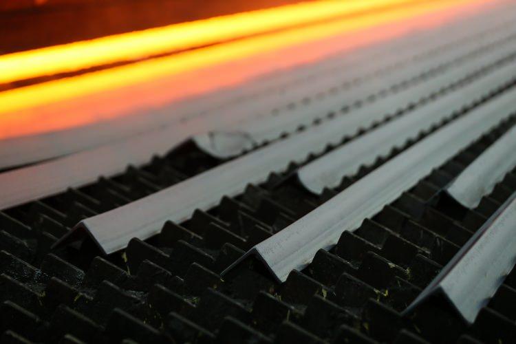 <p>"Ar-Ge merkezleri zirvesinde 2018 yılı performans verilerine göre proje kapasitesiyle bin 500 Ar-Ge merkezi arasında ikinci olduk.</p>
