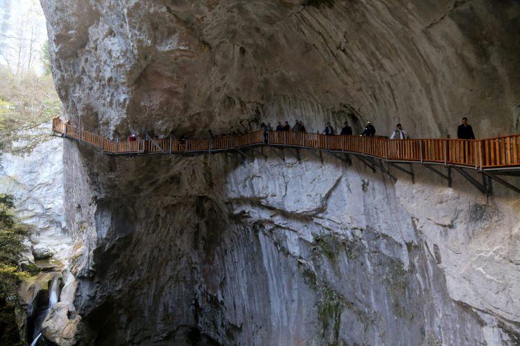 <p>Kanyona gelen turistleri ağırlamak amacıyla Pınarbaşı Belediyesince hazırlanan "Horma Kanyonu Mesire Alanı Projesi", Kuzey Anadolu Kalkınma Ajansı (KUZKA) tarafından kabul edildi.</p>
