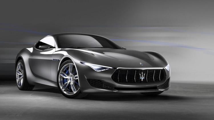 <p><span style="color:#FF8C00"><strong>İtalya: 6 marka:</strong></span> Alfa Romeo, Ferrari, Fiat, Lamborghini, Lancia, Maserati</p>
