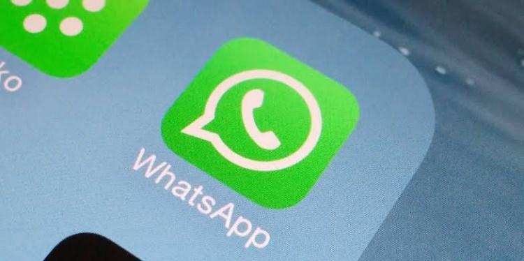 <p>WhatsApp, buna benzer bir sorunu da geçen yıl yaşamıştı. FakeApp denilen güvenlik açığı, grup sohbetlerinde yazılanların değiştirilmesine ve mesajların farklı şekilde görünmesine neden oluyordu.</p>
