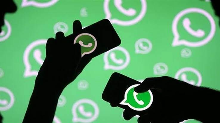 <p>Bunun gerçekleşmesi için öncelikle WhatsApp  web arayüzünün kullanılması gerekiyor. Bu esnada web tarayıcısının geliştirici panelini açması gerekiyor. Buradan "tüm grup üyeleri için bir çökme döngüsü" oluşturmak mümkün oluyor. Bu sorun, sadece uygulamayı kaldırıp, tekrar yükleyerek çözülebiliyor. Saldırı sonrasında gruba geri dönmek mümkün olmuyor ve tüm sohbet geçmişi siliniyor.</p>
