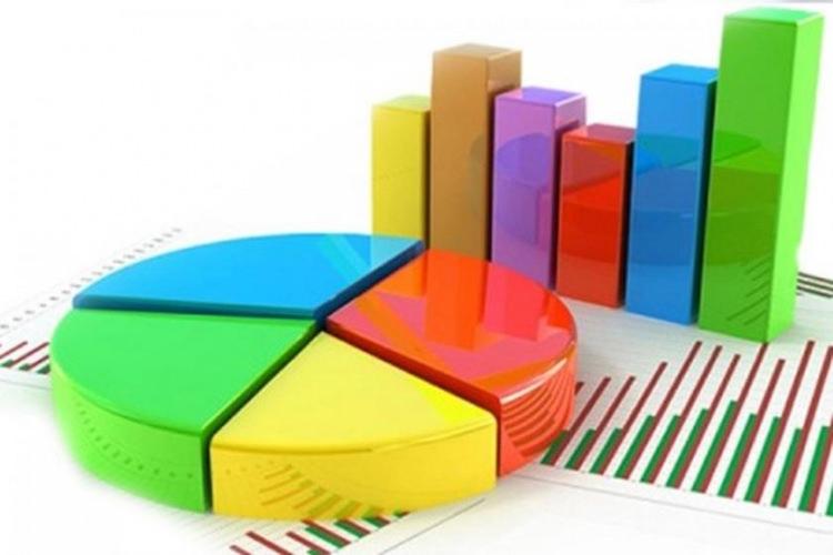 <p><strong>ARAŞTIRMA BÖLGELERİ VE ÖRNEKLEMİN ÖZELLİKLERİ </strong></p>

<p>Araştırmanın evreni 2017-2018 öğretim yılında Türkiye genelinde 5-6-7 ve 8’inci sınıfta okuyan ortaokul öğrencilerinden oluşmaktadır.</p>

<p>26 ilde, 99 ortaokulda, 3.029 öğrenci (%51,2 kız ve %48,8 erkek) ile gerçekleştirilmiştir.</p>

<p>Örneklemde yer alan öğrencilerin %22,5’i 5. sınıf, %23,9’u 6. sınıf, %25,6’sı 7. sınıf ve %28,1’i 8. sınıftır.</p>

<p>Örneklemin %25,8’i 10-11 yaş, %43,4’ü 12-13 yaş ve %30,8’i 14-17 yaş grubundaki öğrencilerden oluşmaktadır.</p>
