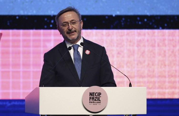 <p>"Necip Fazıl Fikir-Araştırma Ödülü" Dr. Coşkun Yılmaz</p>