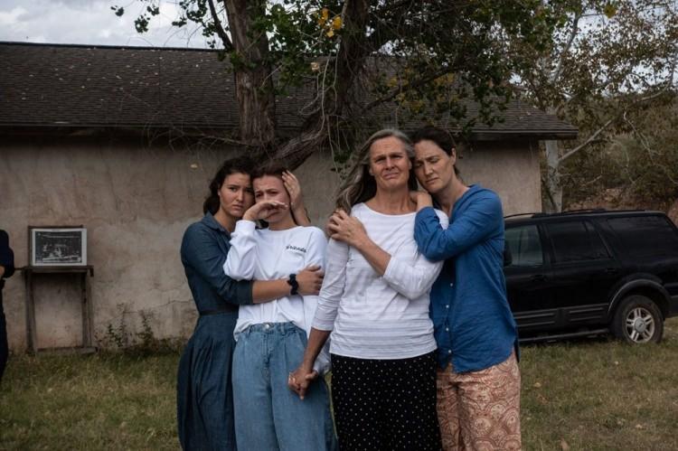 <p>Meksika'da &ccedil;ete &ccedil;atışmasında &ouml;len&nbsp;sevdiklerinin cesetlerinin bir helikopterle taşınmasını izleyen anneler</p>

<p>C&eacute;sar Rodr&iacute;guez</p>
