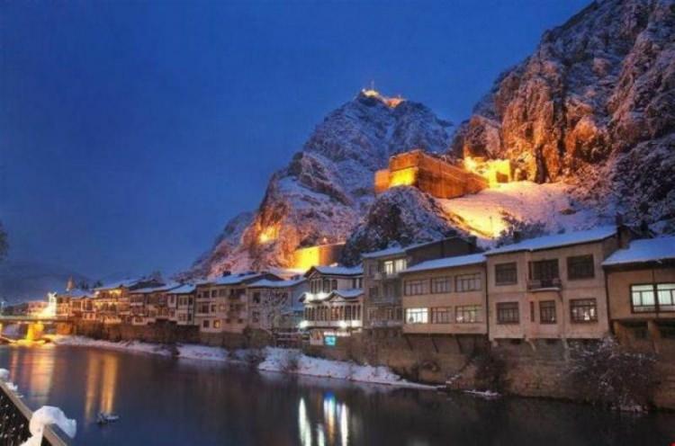 <p>Amasya: 30 işyeri</p>