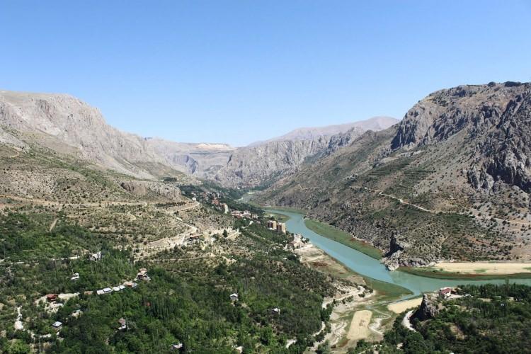 <p>Erzincan: 2 işyeri</p>
