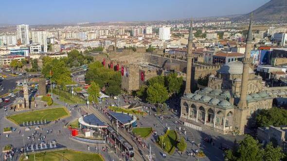 <p>Katyseri: 18 işyeri</p>