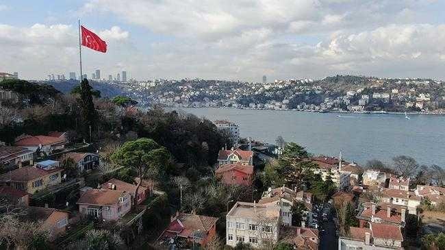 <p><strong>İstanbul</strong></p>
<p>İstanbul'daki nüfus: 2 milyon 137 bin 116 kişi</p>