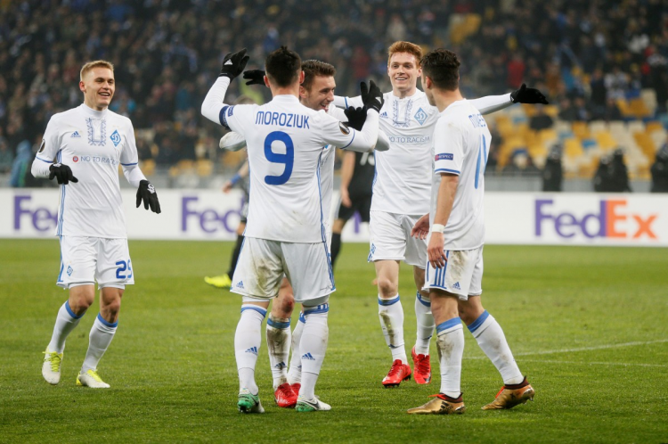 <p><strong>11-Dinamo Kiev</strong></p>

<p><strong>Puan:246</strong></p>
