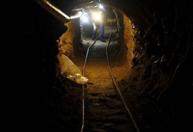 <div>İki ülke arasında bulunan illegal tünellerin ardı arkası kesilmiyor.</div>

<div> </div>
