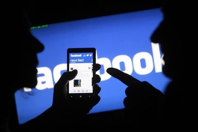 <p>Veritabanında bulunan veriler ise kullanıcılara ait Facebook ID'si, telefon numarası, isim ve zaman damgası gibi bilgilerden oluşuyor.</p>
<p> </p>