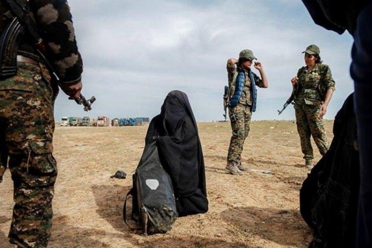 <p><strong>LYNSEY ADDARIO</strong></p>

<p> </p>
