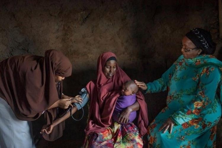 <p><strong>LYNSEY ADDARIO</strong></p>

<p> </p>
