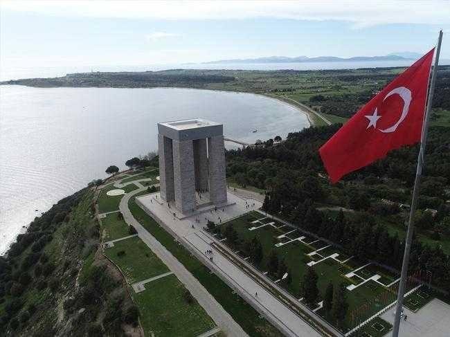 <p><strong>Çanakkale</strong></p>

<p>İstanbul'daki nüfus: 74 bin 787 kişi</p>
