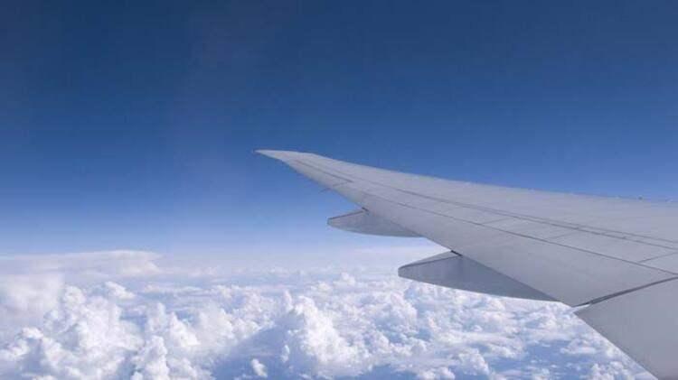 <p>Meridiana </p>
<p>İtalya merkezle Meridiana, Milan-Napoli gibi şehirlerde sıkça uçuyor. Tek yön fiyatlar gayet uygun. 25-30 Euro arasında değişen fiyatları var.</p>