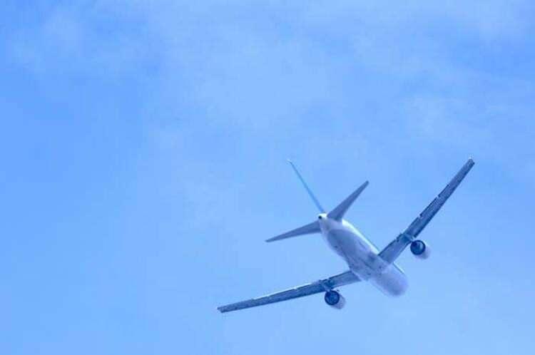<p>JetStar </p>
<p>Avustralya’nın düşük bütçeli havayolu JetStar’ın Japonya, Tayvan, Vietnam, Myanmar, Tayland, Kamboçya, Singapur, Malezya, Endonezya, Fiji, Avustralya, Yeni Zelanda ve Filipinler uçuşları bulunuyor. Yemek, koltuk seçimi, içecek ve uçak içinde kullanacağınız servislerin tümü ekstra.</p>