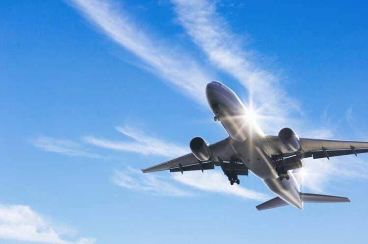 <p>Transavia </p>

<p>Hollanda merkezli Transavia ile sadece Avrupa’ya değil, Fas , Dubai, İsrail gibi ülkelere de uçabiliyorsunuz. Genelde tek yön 29 Euro civarında.</p>
