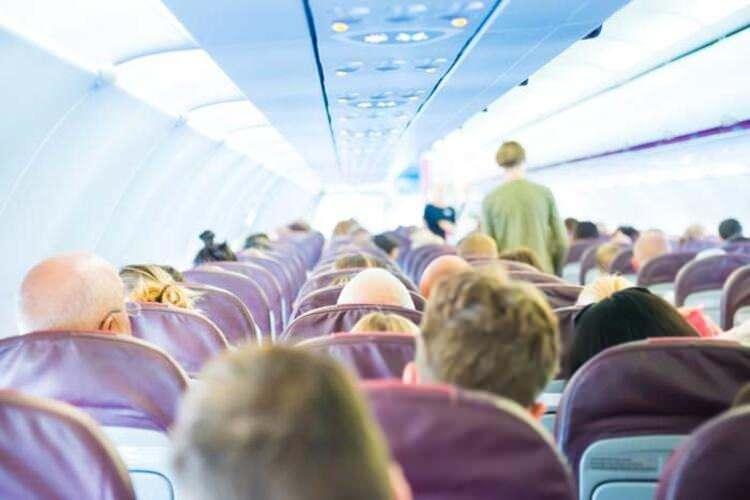 <p>LAN </p>

<p>Firmanın ana uçuş noktası Miami. Ayrıca Güney Amerika’da Lima, Santiago, Buenos Aires, Montevideo, Rio, Guayaquil, Bogota, Lapaz ve Caracas, Kolombiya, Ekvator ve Galapagos adaları, Peru, Şili ve Arjantin başta olmak üzere birçok ülke ve şehre uygun fiyatlarla bilet bulmak mümkün.</p>
