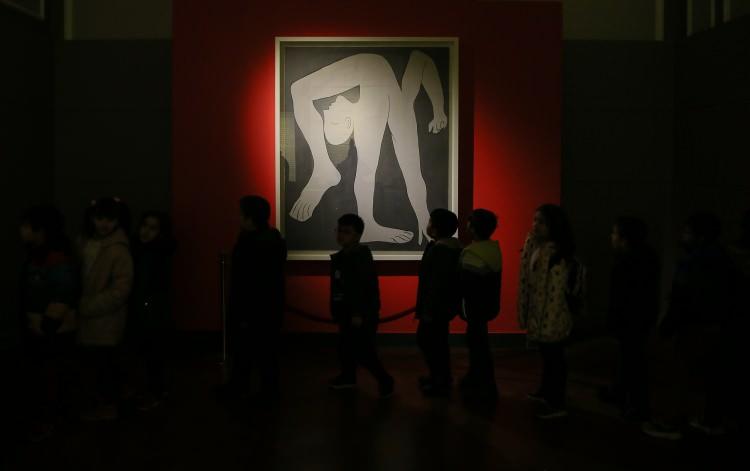 <p>"Dahi Ressam" olarak adlandırılan Picasso'nun İzmir'deki sergisini yaklaşık 150 bin kişi ziyaret etti. </p>
