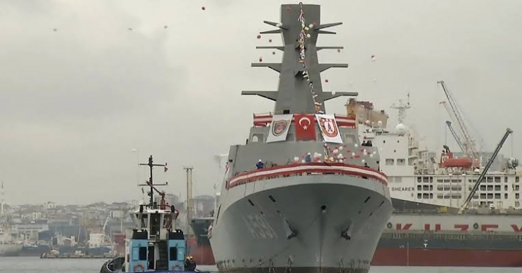 <p>Test ve Eğitim Gemisi TCG Ufuk denizle buluştu.</p>
<p> </p>