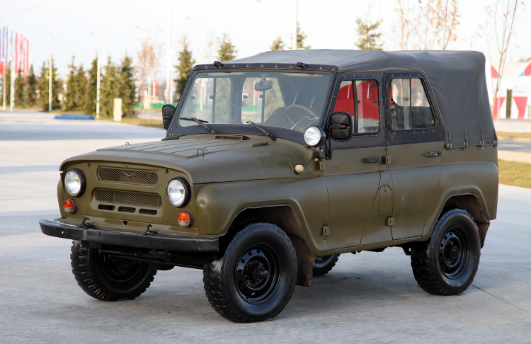 <p>UAZ</p>
