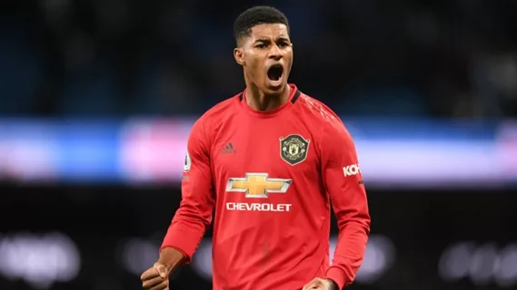 <p>Sol Kanat: Marcus Rashford</p>
