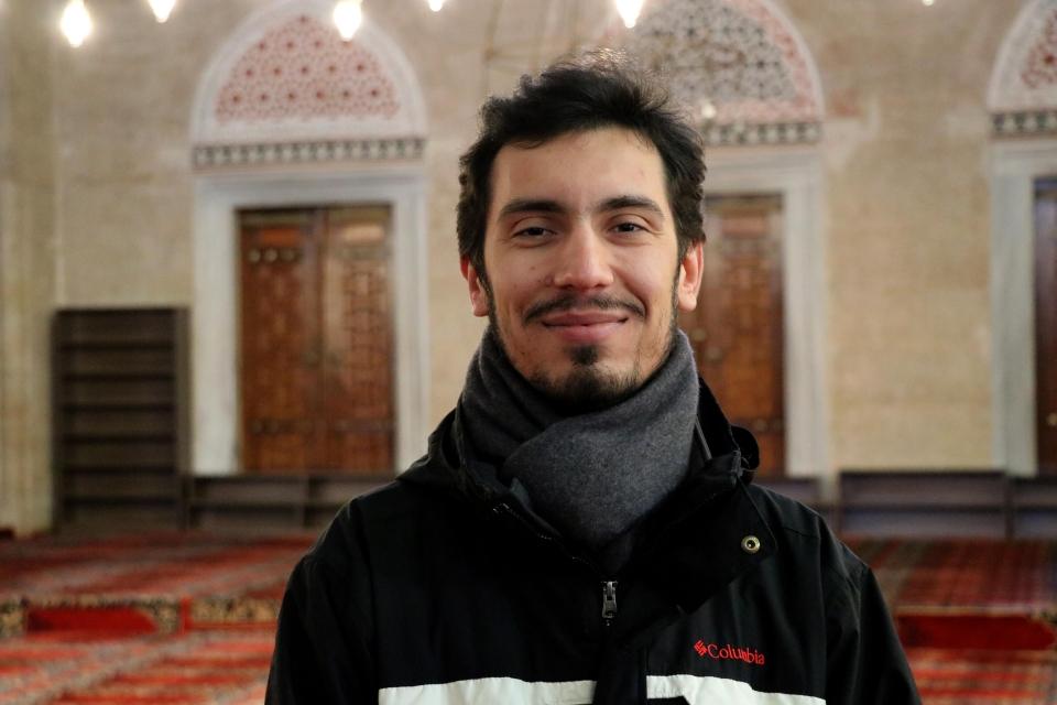 <p>İstanbul'dan gelen Ahmet Bilal Balıbey de çocukken babasıyla Selimiye Camisi'ni ziyaret ettiğini söyledi.</p>

<p> </p>
