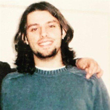 <p>Salih Bademci paylaşımın altına şu notu düştü: Uzun uzun zaman önce... Müziğin beni nasıl gülümsettiğini hatırladığım yıllardan... </p>