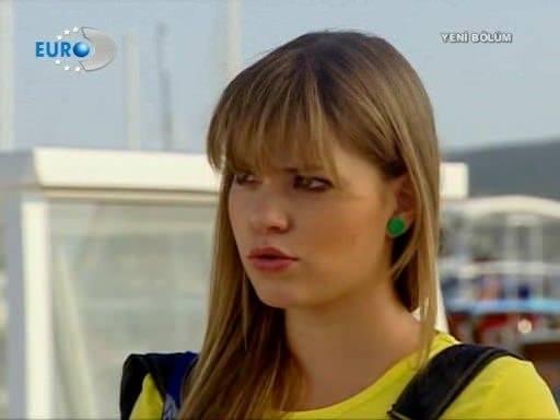 <p>İşte Aslı Enver'in Kavak Yelleri dizisindeki hali...</p>