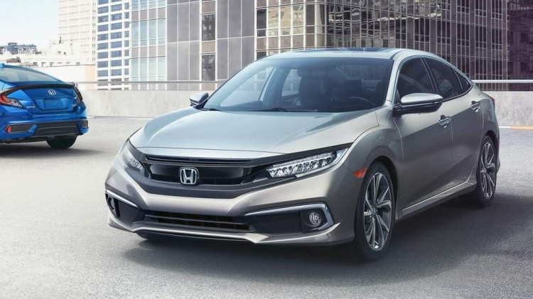 <p><strong>HONDA TYOE-R</strong></p>
<p>Küçük görsel dokunuşlar ve multimedya sistemiyle yılın ilk yarısı satışa sunulacak.</p>