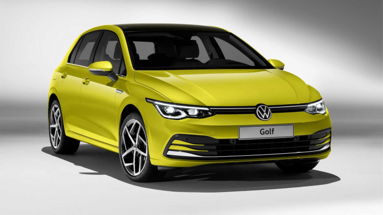<p><strong>VW GOLF</strong></p>
<p>Sekizinci nesili olan Golf yılın üçüncü çeyreğinde satışa sunulcak. Dış tasarımıyla temel yapısını koruyan otomobilin iç mekanına göz alıyor. Özellikle gelişmiş multimedya ve kontrol sistemi.</p>