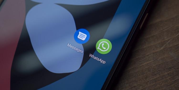 <p>WhatsApp, buna benzer bir sorunu da geçen yıl yaşamıştı. FakeApp denilen güvenlik açığı, grup sohbetlerinde yazılanların değiştirilmesine ve mesajların farklı şekilde görünmesine neden oluyordu.</p>
<p> </p>