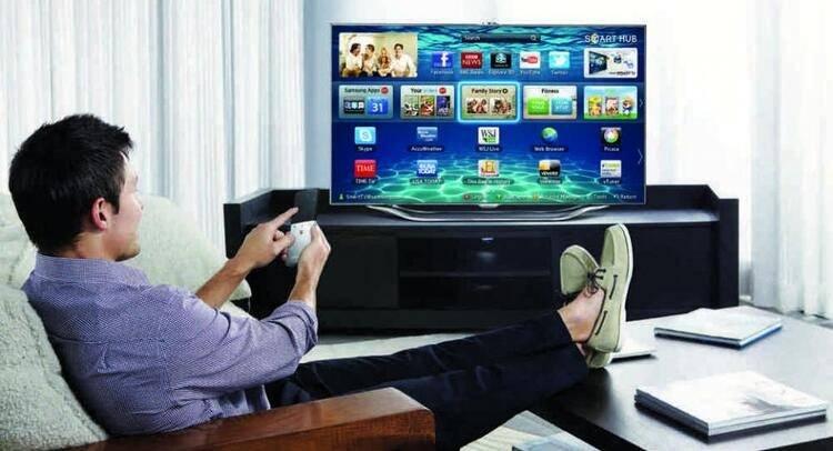 <p><span style="color:#FFD700"><strong>Panel Teknolojileri</strong></span></p>

<p>Akıllı TV satın alma rehberi içinde en çok merak edilen konulardan birine geldi sıra: Panel teknolojileri. Çok fazla sayıda panel teknolojisi varmış gibi gözükse de aslında temelde iki tane var: LED LCD ve OLED.</p>

<p> </p>
