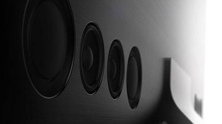 <p>Bixby ise kullanıcıların komutlarına göre arka plan görüntülerini değiştirebiliyor. Samsung Q950TS 8K QLED TV için henüz bir fiyat açıklanmadı.</p>
<p> </p>