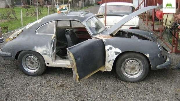 <p>1955 model Porsche 356B'yi satın alan adam onu baştan yenilemeye karar verdi</p>
<p><a href="https://www.ahaber.com.tr/galeri/otomobil/efsane-porscheu-hurda-haldeyken-aldi-porscheun-simdiki-haline-paha-bicilemiyor/33">.</a></p>