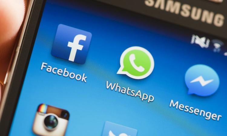 <p>Sosyal medya devi Facebook’un bünyesinde bulunan popüler mesajlaşma platformu WhatsApp'ta kullanıcıların canını fazlasıyla sıkacak yeni bir güvenlik açığı ortaya çıktı.</p>
<p> </p>