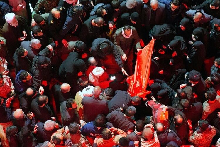 <p>Vurulan üslerin uydu görüntüleri ise birçok alanda hasar olduğunu gözler önüne seriyor.</p>
<p> </p>