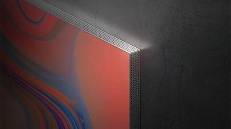 <p>Quantum Processor 8K işlemcisi ile güçlendirilen televizyon yapay zeka ile içerikleri 8K olarak daha verimli ölçeklendirebiliyor. Ayrıca YouTube platformu da televizyon için 8K çözünürlükler hazırlayacak.</p>
<p> </p>